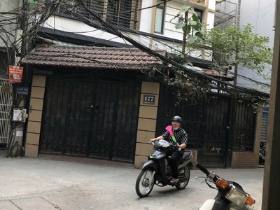 Chính chủ cho thuê nhà nguyên căn 3 tầng - đường thịnh quang, đống đa   ô tô đỗ cửa 0