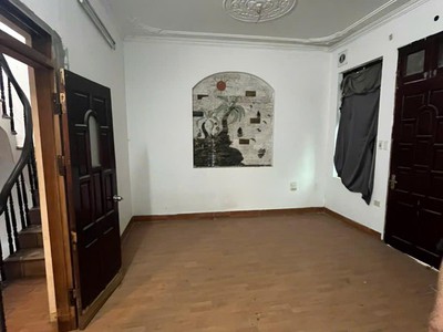 Cho thuê nhà 5 tầng phố quan nhân   mt 6m, ô tô đỗ cửa, kd đỉnh   chỉ 12tr/tháng 1