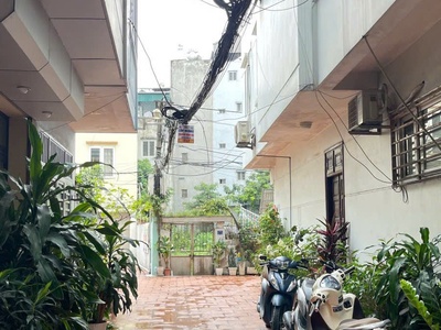 Bán nhà 48m 5t bồ đề, long biên , oto ,kd, giá 9,4ty. 0