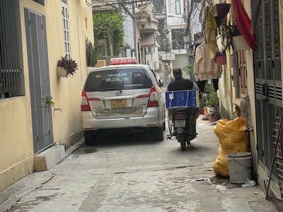 Ngõ ô to thông vị trí đẹp trung tâm đức giang dòng tiền ổn định 54 triệu/năm phù hợp giữ tiền , xây 0