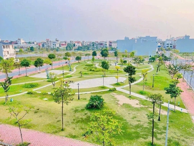 Bán lô góc 2 mặt tiền KDC Trần Hưng Đạo, TP Hải Dương, 220.38m2, đối diện chung cư, KD tốt 1