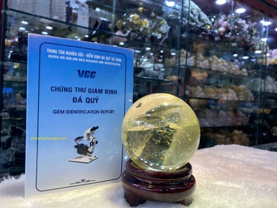 Cầu đá thạch anh - cửa hàng phong thủy Hoàng Gia 1