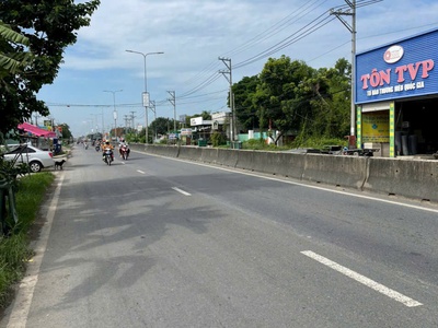 956m2 đất vườn mặt tiền tỉnh lộ 824, xã Lương Hòa, Bến Lức, Long An giá 7 tỷ 2