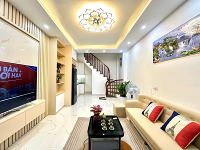 Bán nhà Giáp Nhị - Thịnh Liệt , DT40m ,Giá Hơn 7 tỷ , oto Gần , Ngõ Nông Thoáng sáng , Lô Góc 0