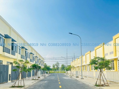 Nhà phố pháp lý rõ ràng   Sổ hồng từng căn   Giá chỉ từ 1,2 tỷ tại Trảng Bàng, Tây Ninh. 1