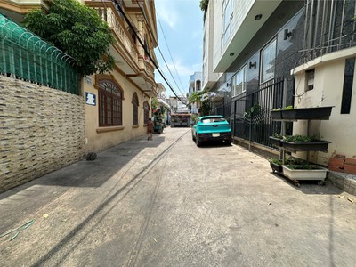 Bán nhà 1 đời chủ - 120m2 - 11.5x11 - hẻm 3m, 10 bước ra ô tô tránh - 10.5 tỷ 0