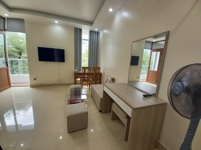 Cho thuê căn hộ 1 ngủ giá chỉ 5 triệu tại KĐT Waterfront 1