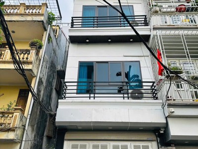 Bán nhà ái mộ 18 tỷ 55m có vỉa hè,ô tô đỗ cửa,long biên hà nội 0
