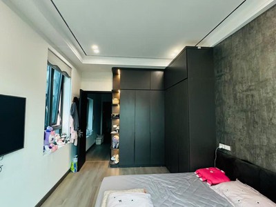 Bán nhà ái mộ 18 tỷ 55m có vỉa hè,ô tô đỗ cửa,long biên hà nội 3