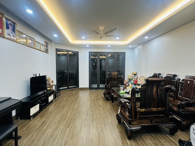 Bán nhà 5 tầng phố phùng chí kiên, cầu giấy, lô góc, sát ô tô, kinh doanh, 45m, 12 tỷ. 0