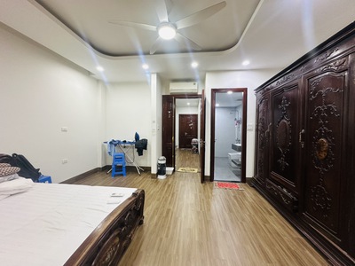 Bán nhà 5 tầng phố phùng chí kiên, cầu giấy, lô góc, sát ô tô, kinh doanh, 45m, 12 tỷ. 2