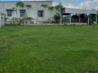 Kẹt tiền cắt lỗ 2 nền đất liền kề    diện tích :  5,5m x 23m  128m2 full thổ cư 100. 2