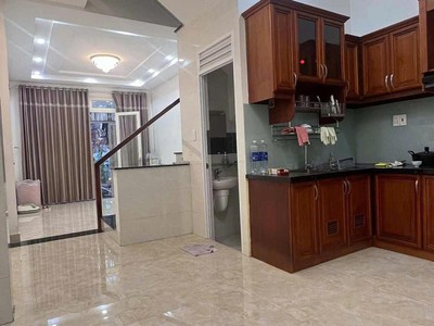 Bán nhà mới đẹp sát mặt tiền gần trần hưng đạo-nguyễn biểu 4 tầng 4pn 4x13  8tỷ hơn 2