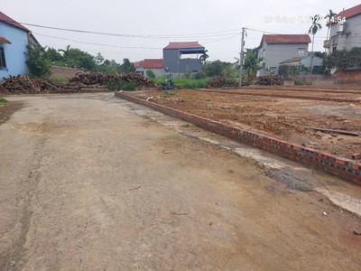 Chủ nhờ bán đất 115m2, mt7m, lô góc 3.2 tỷ, thanh trí, sóc sơn. ô tô 4