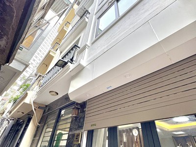 Bán nhà trương định   2 thoáng - gần phố - nở hậu   6.2m mt    43m  - 10 tỷ 0