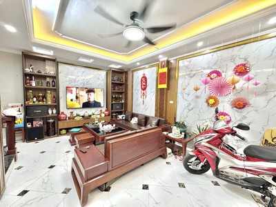 Bán nhà trương định   2 thoáng - gần phố - nở hậu   6.2m mt    43m  - 10 tỷ 1