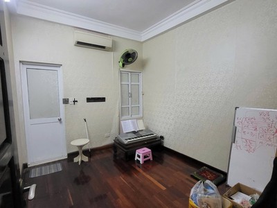 BÁN NHÀ ĐẠI LINH NAM TỪ LIÊM 40m 8 TỶ 4 TẦNG MT 3,1m. Ngõ thông, gần ô tô. 3