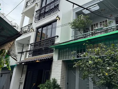 Nhà đường thích quảng đức phường 5 phú nhuận. 0
