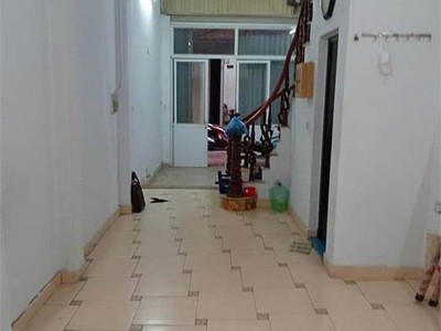 Nhà mình cần bán gấp nhà ở ngõ 105 bạch mai 15,9 tỉ 0