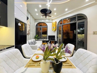 Nhà mới full nội thất  - hẻm xe thông thống nhất - diện dtsd 90m2 - 3 tầng giá 5tỷ 1
