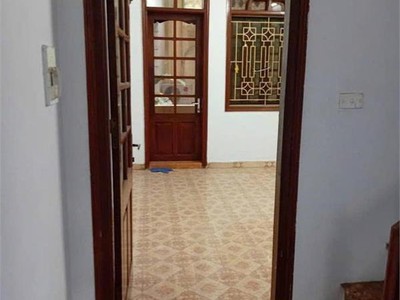 Nhà mình cần bán gấp nhà ở ngõ 105 bạch mai 15,9 tỉ 2