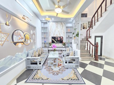 Nhà đẹp hoàng mai   2 thoáng   ngõ thông   ô tô gần cửa   6.68 tỷ   full nội thất 0
