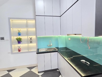Nhà đẹp hoàng mai   2 thoáng   ngõ thông   ô tô gần cửa   6.68 tỷ   full nội thất 2
