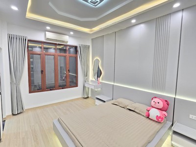 Nhà đẹp hoàng mai   2 thoáng   ngõ thông   ô tô gần cửa   6.68 tỷ   full nội thất 4