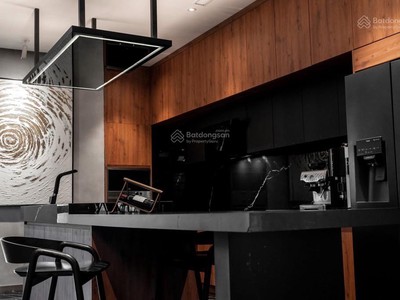 Bán nhà mặt tiền vip đồng đen, tân bình, 105m2, 5 tầng, ngang 6m, nở hậu 8m, nhỉnh 29 tỷ 3