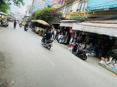 Bán tòa ccmn 8 tầng thang máy - vị trí đắc địa đường nguyễn hữu thọ, q. hoàng mai, mt gần 7m, giá 1