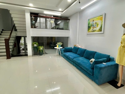 Cần bán nhà đẹp mặt tiền nguyễn hữu huân, tân lập  tp nha trang.dt: 137,62m  mặt tiền 6.15m giá: 0