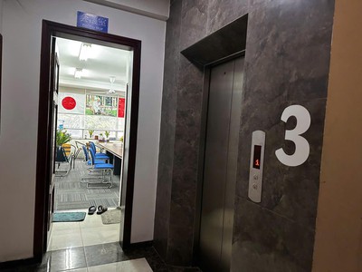 Cho thuê lâu dài từng tầng riêng biệt - mỗi tầng 80 m2 có tháng máy - 8 triệu /tầng /tháng thích 2