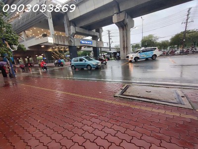 Cần bán nhà 2 tầng mặt tiền xa lộ hà nội - đối diện trạm metro -  23 tỷ - 135m2 - 2 tầng 2