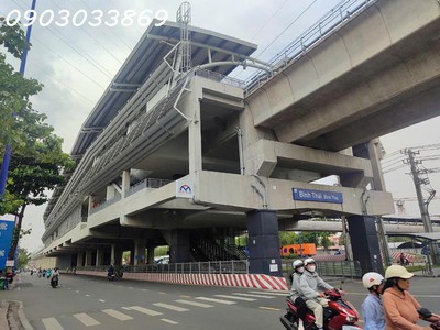 Cần bán nhà 2 tầng mặt tiền xa lộ hà nội - đối diện trạm metro -  23 tỷ - 135m2 - 2 tầng 0