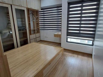 Bán nhà dân xây phúc đồng 45m,5 tầng,thang máy nhập khẩu,gara ôtô 7 chỗ,giá 12 tỷ 2