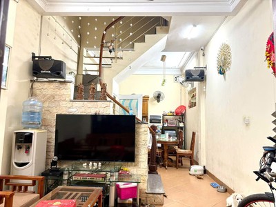 Nhà đẹp- giá tốt - chính chủ cần bán nhanh nhà hoàng hoa thám, phường ngọc hà, quận ba đình, hà nội 0