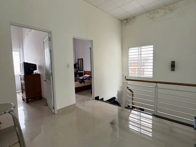 Bán nhà 1 trệt  1 lầu đường 7m, hai ô tô né nhau tại vĩnh hải - nha trang cách 2/4 chỉ 100m 3