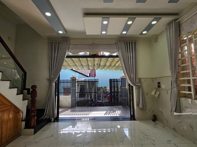 Cần Bán Gấp Nhà Phố 6x17.6 Đường Nguyễn Du Dĩ An 2