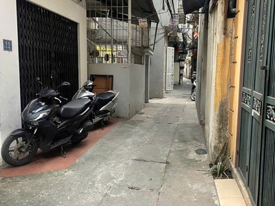 Bán đất 42M ngõ 281 trương định ngõ thông gần phố hoàng mai 2