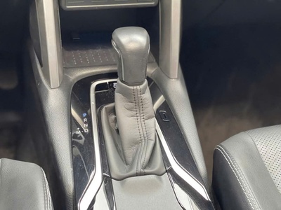 Xe 1 chủ sử dụng từ mới Toyota Corolla Cross sản xuất năm 2022 5