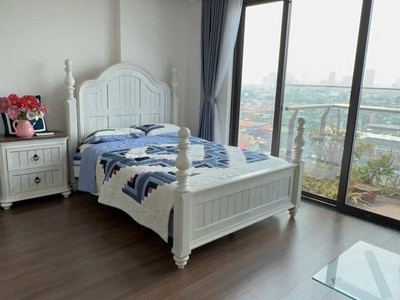132 mét vuông- căn hộ 3 phòng ngủ trang bị nội thất hoàn thiện. 4