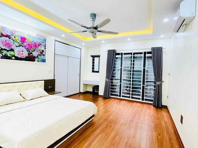  8,1 TỶ 45m2 5 TẦNG  , Ngã 4 Minh Khai-Kim Ngưu,HBT, ngõ nông cách phố 20m, NHÀ XÂY MỚI TINH. 5