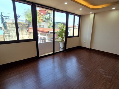 Nhà ngõ trần cung DT 45m2, 5 tầng mặt tiền 4m mặt ngõ 3m giá 7 tỷ hơn 2