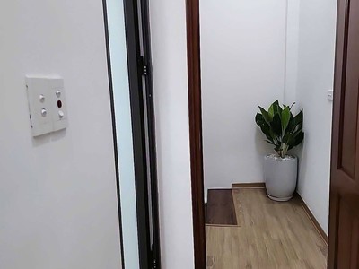 Nhà ngõ trần cung DT 45m2, 5 tầng mặt tiền 4m mặt ngõ 3m giá 7 tỷ hơn 4