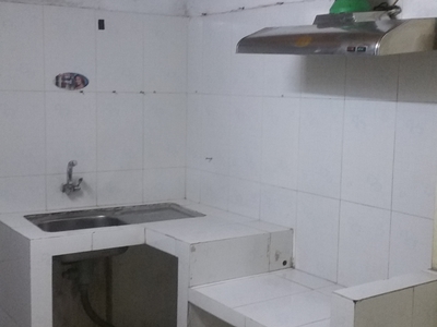 Nhà 30m phố Trạm khép kín 3,3tr:Gần AEON LongBiên-cầu VĩnhTuy 3