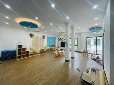 Bán nhà lạc long quân 54m, ôtô tránh, kinh doanh sầm uất. giá 11.8 tỷ 0