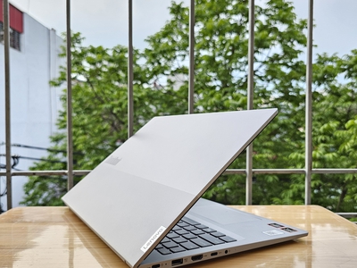 Thinkbook 16 G7 R7-8745h  32/1T.2,5k.120hz.100sRGB.350nit 2