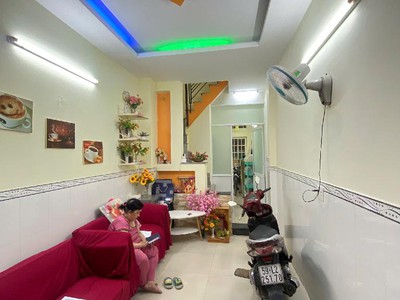 Chủ gấp bán, mặt tiền đường nguyễn duy , 3 tầng  btct, diện tích 34.9m2 chỉ còn 5.9 tỷ   sổ hồng 4