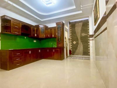 Bán nhà 62m2, 4pn, 4wc, 3 tầng, q.9, giá chỉ 7,05  tỷ, sổ hồng 2