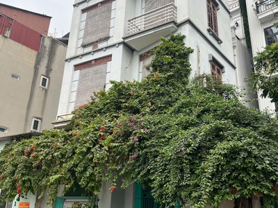 Mặt phố lý sơn 11 tỷ 45m mặt tiền 6.5m,vỉa hè kinh doanh long biên 1